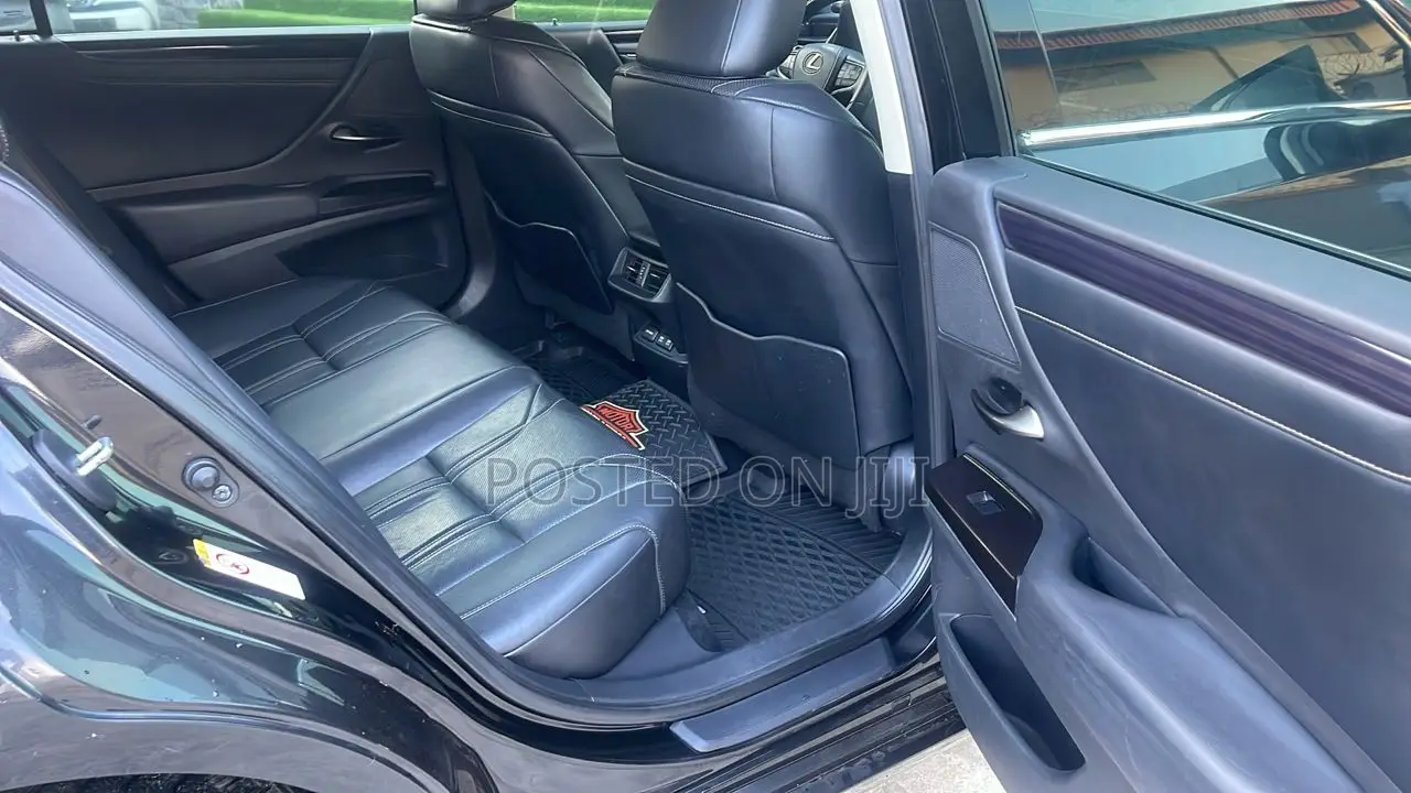 Lexus ES 350 Ultra Luxury FWD 2019 Black