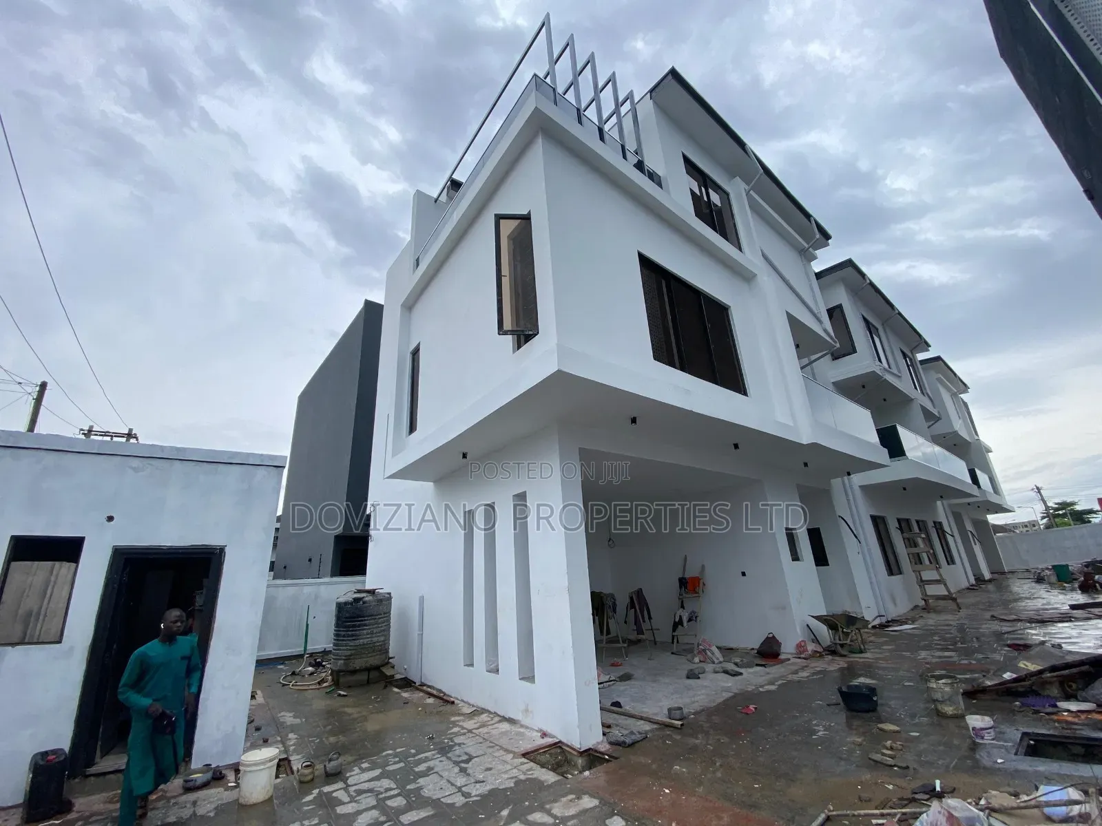 5bdrm Duplex in Lekki Phase 1 for sale