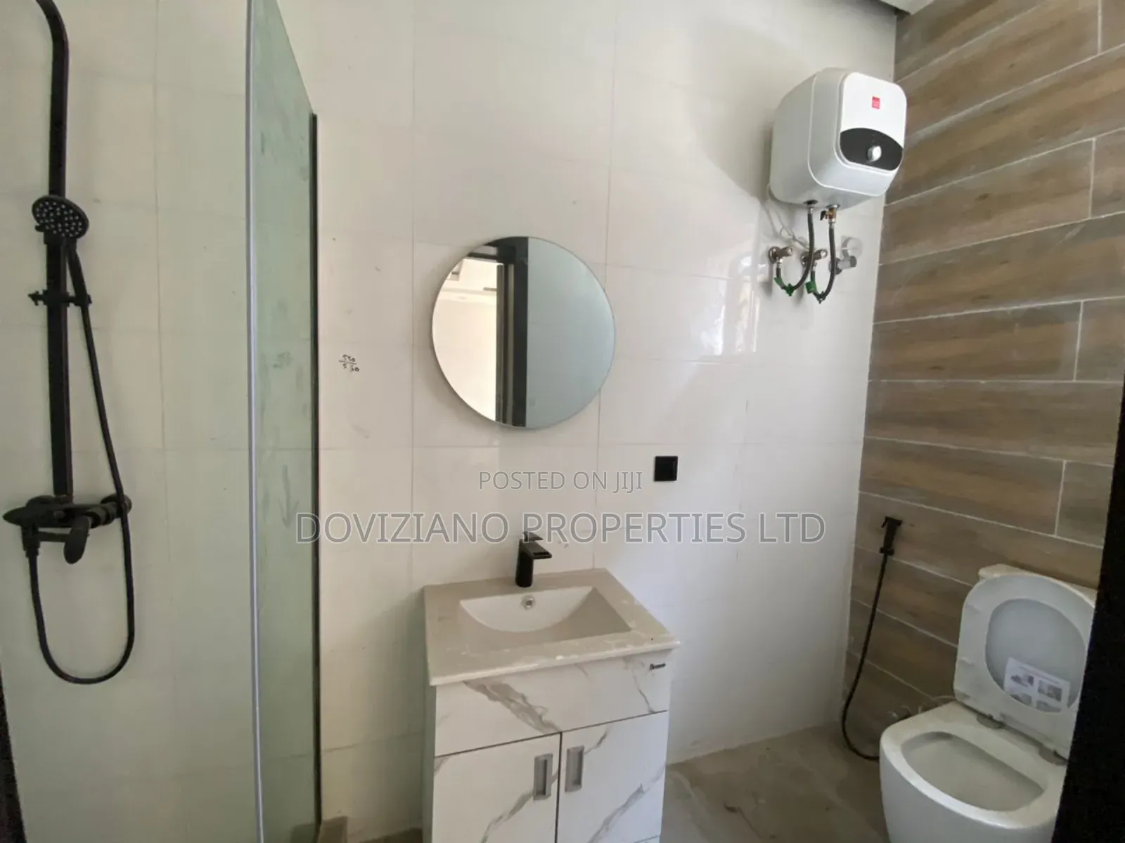 5bdrm Duplex in Lekki Phase 1 for sale