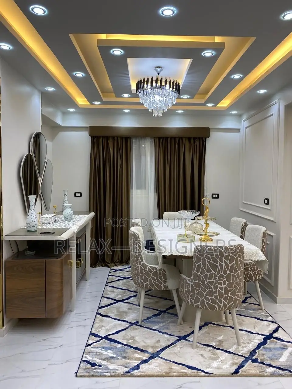6.Man Giraffe    Dinning Set