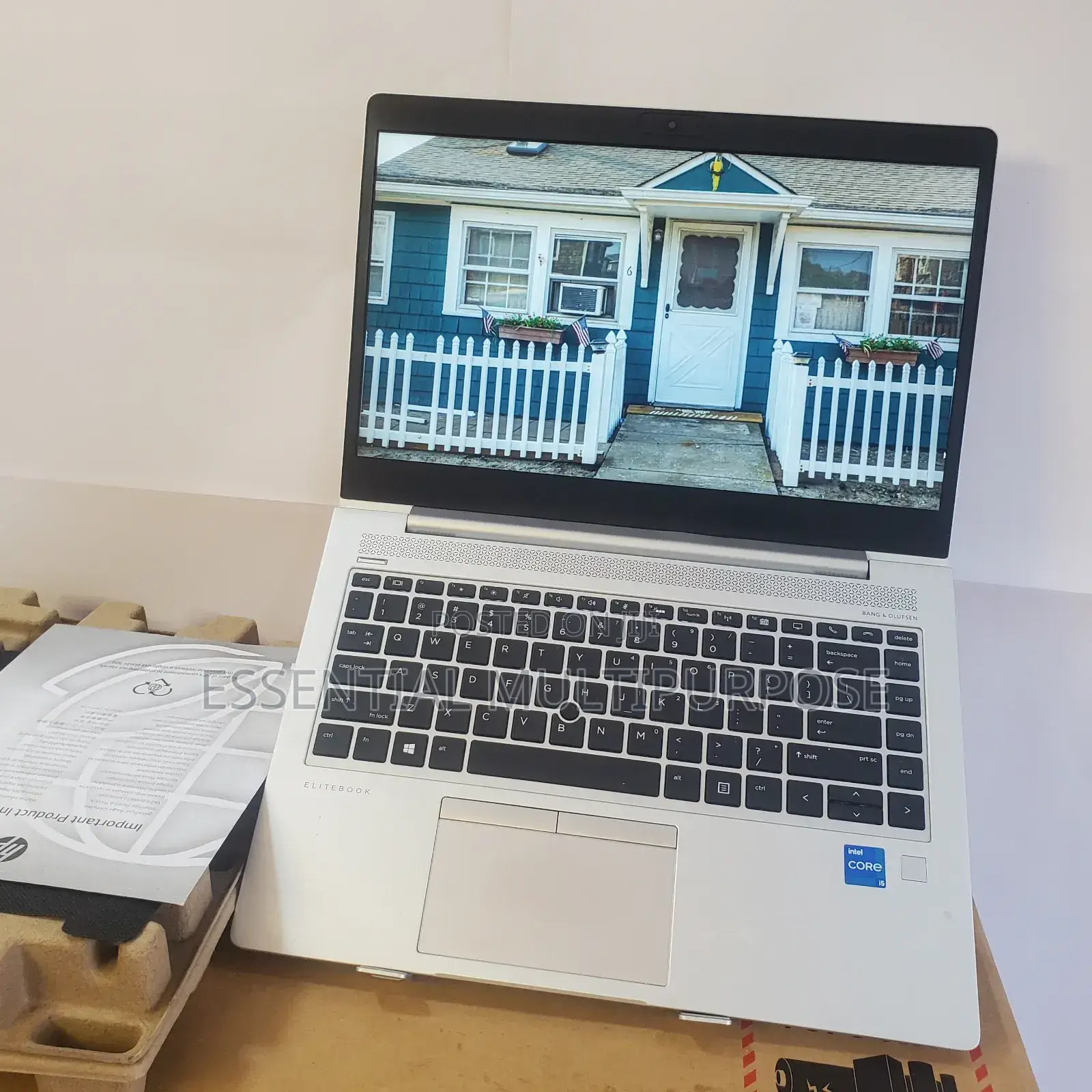 New Laptop HP EliteBook 840 12GB Intel Core I5 SSD 256GB
