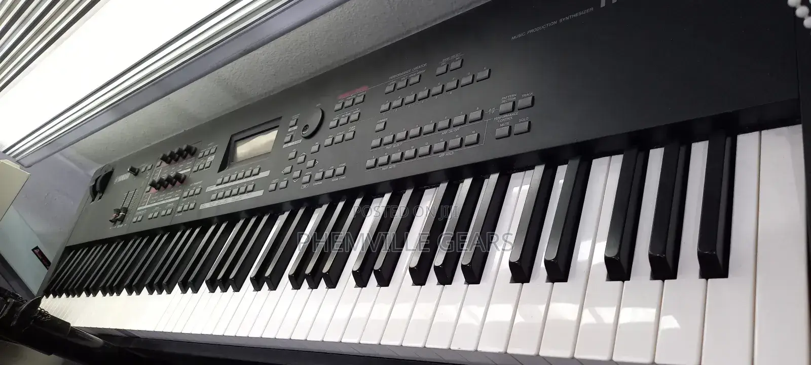 Yamaha Mox 8 Uk Used Synthesiser Keyboard