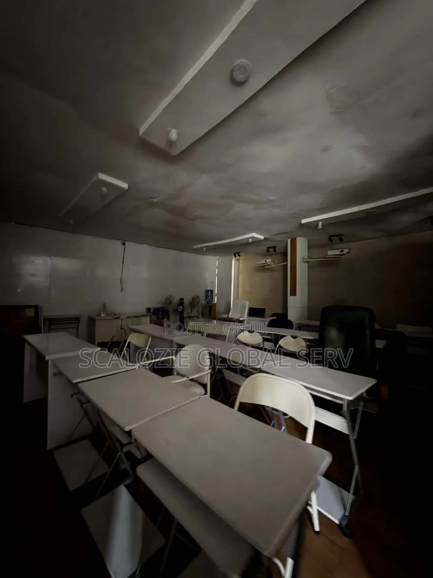 Office Space on 1 Plot of Land