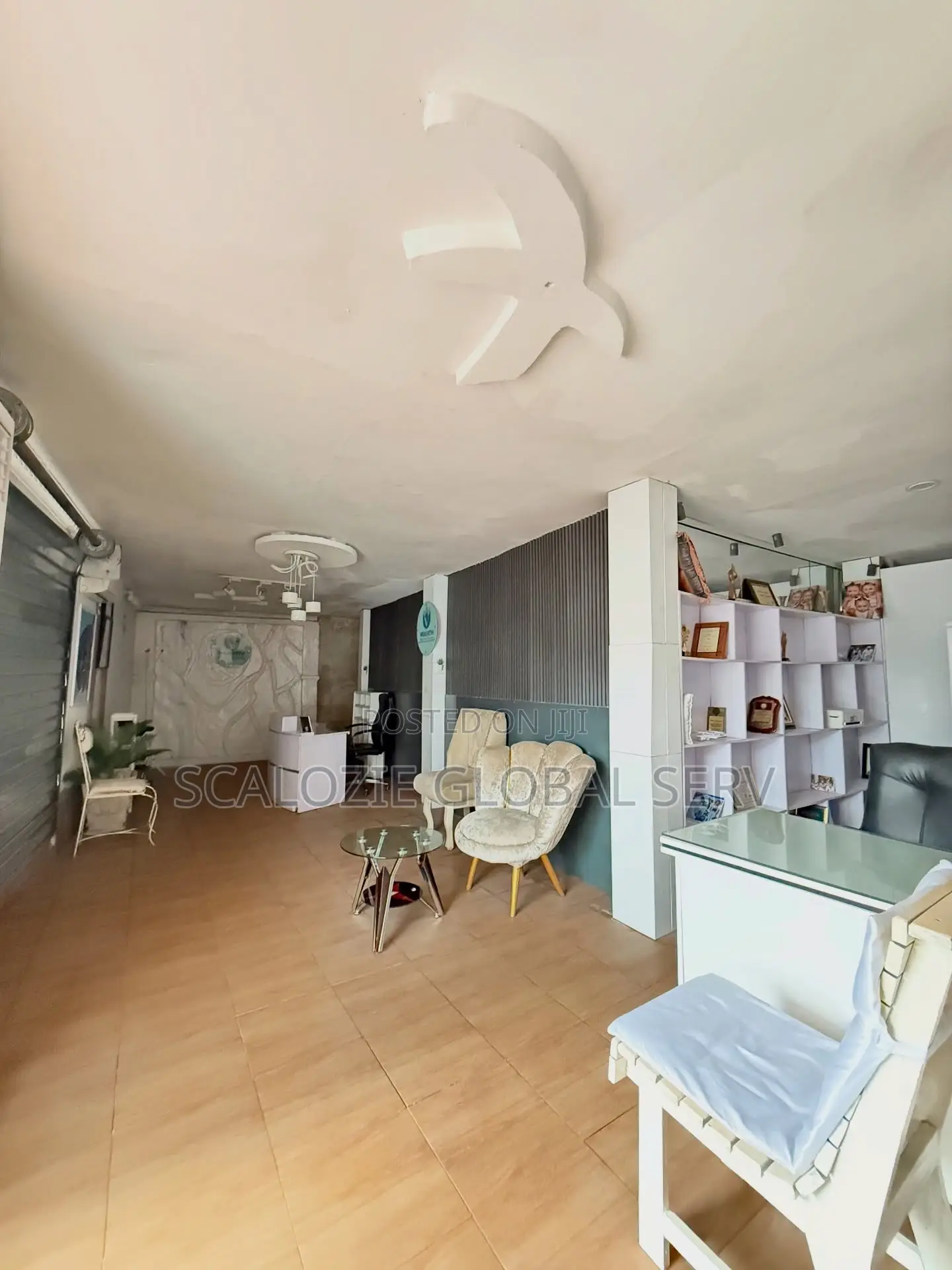 Office Space on 1 Plot of Land