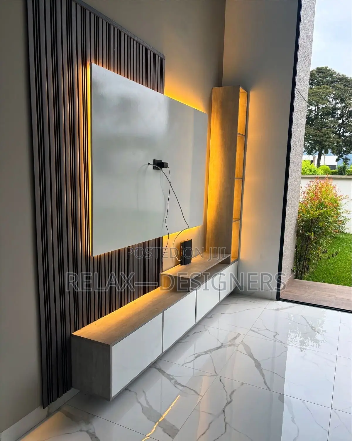 Get This Potable Tv Console
