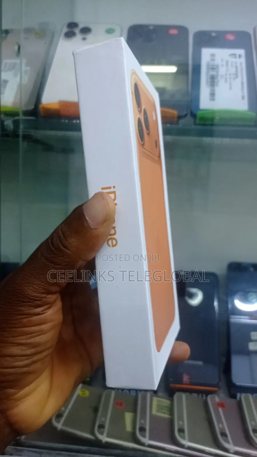 New Apple iPhone XR 128 GB Gold