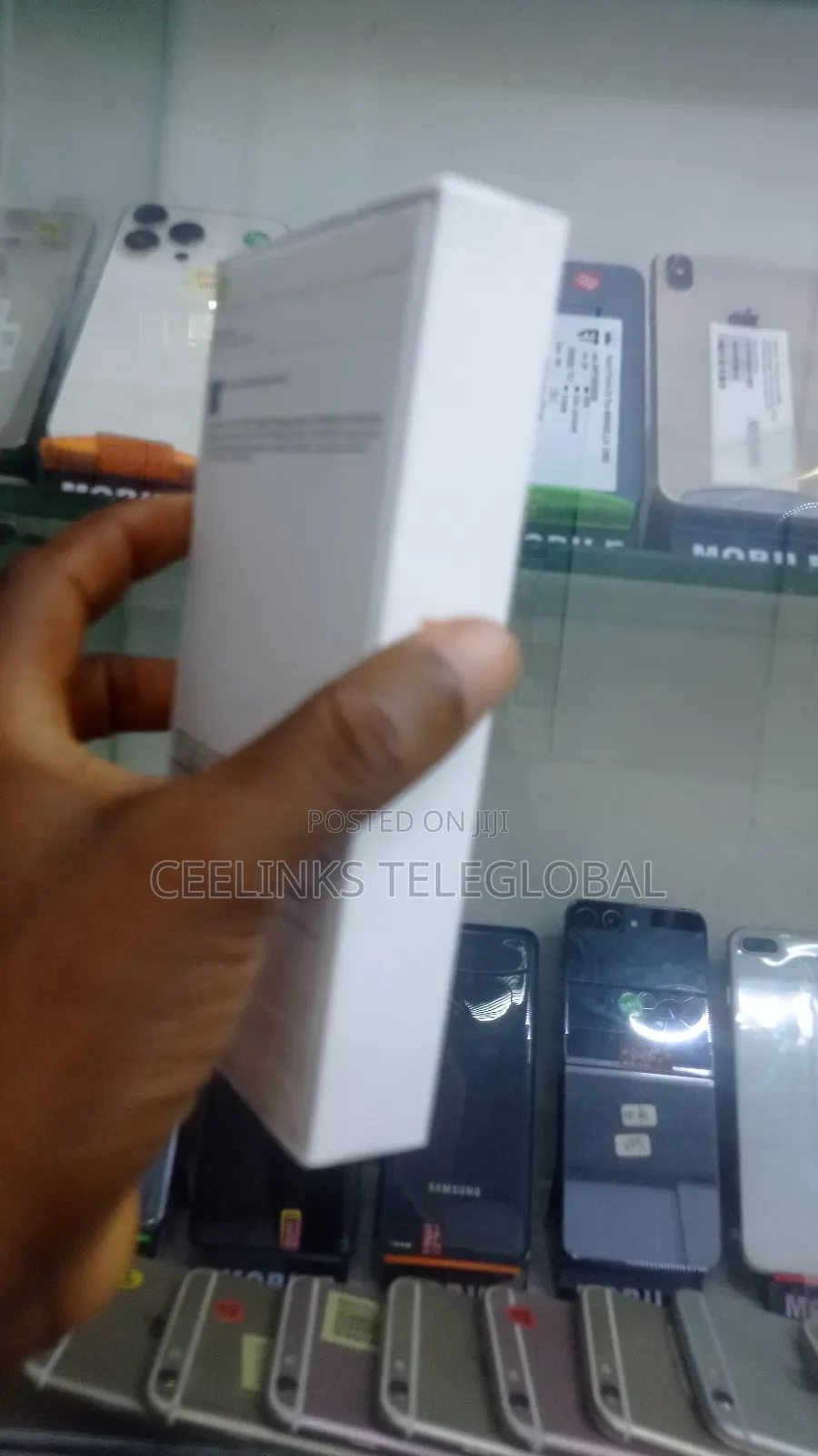 New Apple iPhone XR 256 GB Gold