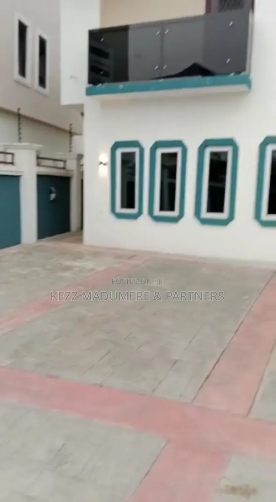 4bdrm Duplex in Chosen Church,, Port-Harcourt for rent