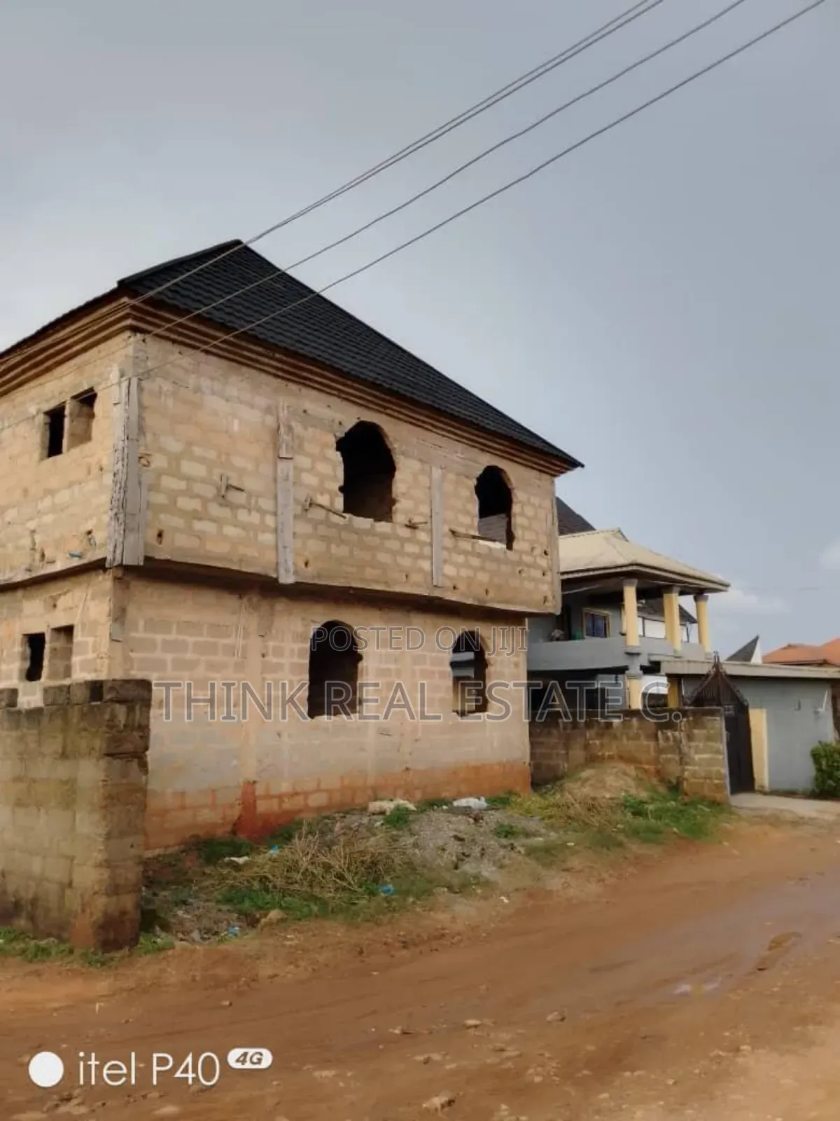 50/100 at MTN Mast,Gra With a Roofed 4flat on It for 60m Naira Net