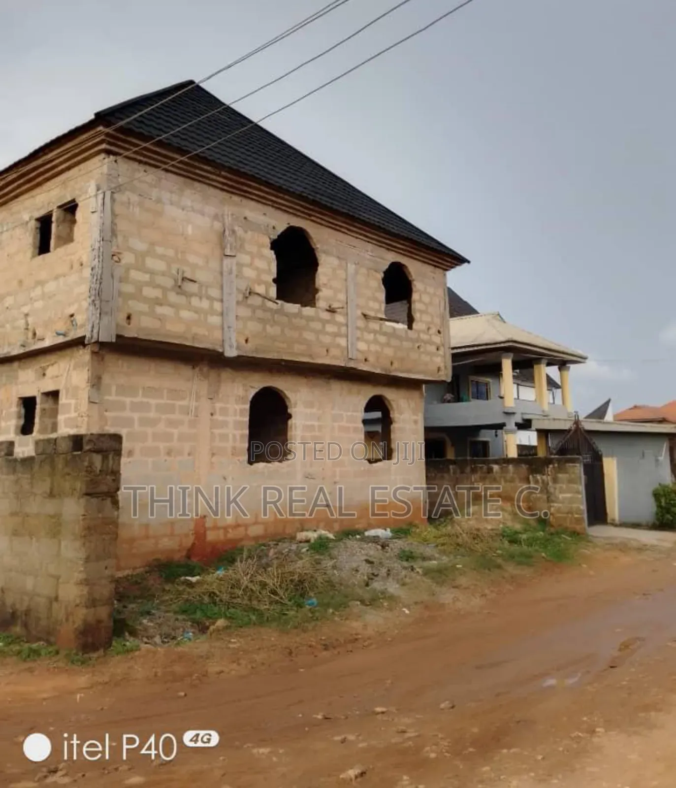 50/100 at MTN Mast,Gra With a Roofed 4flat on It for 60m Naira Net