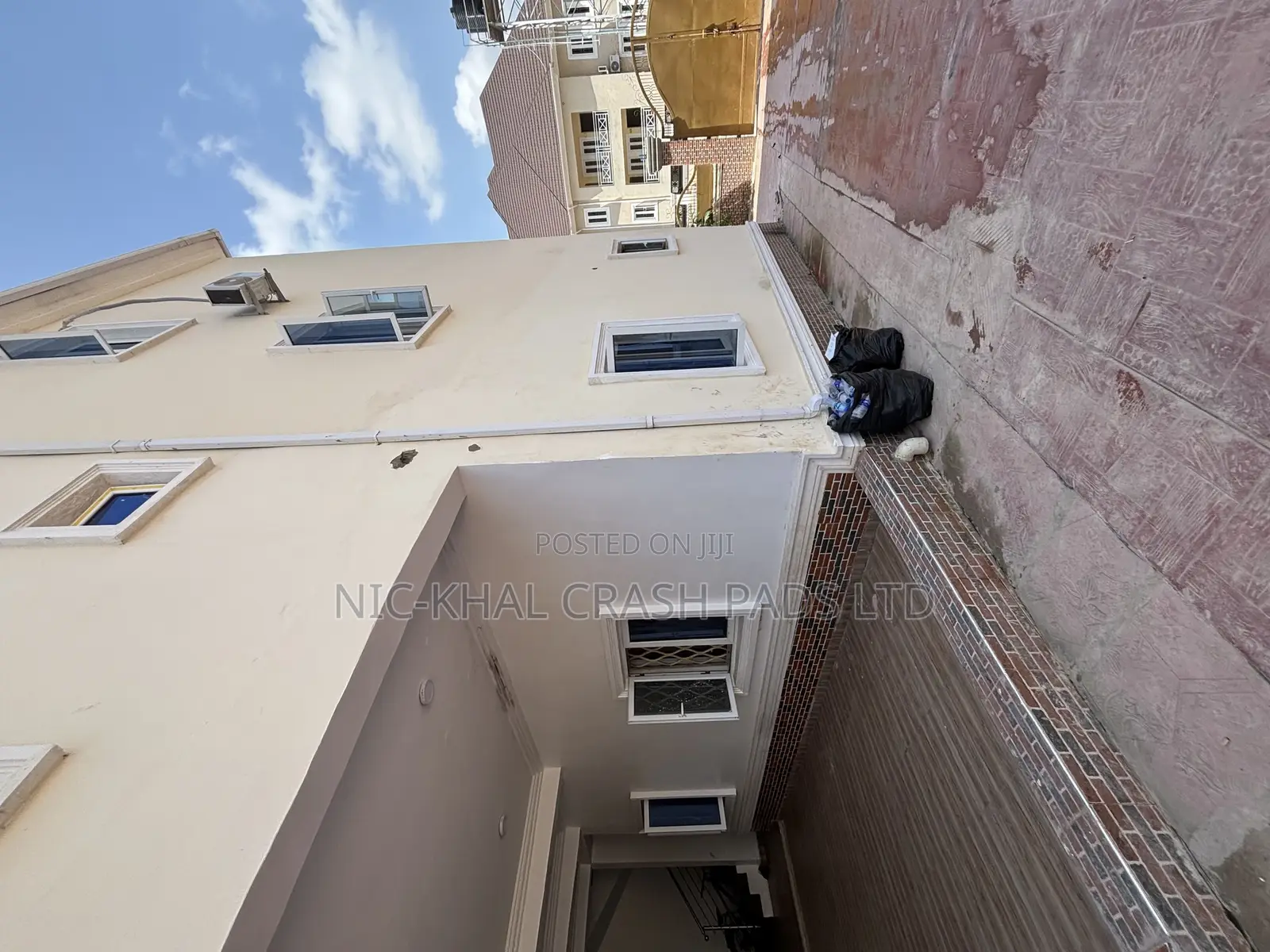 1bdrm Block of Flats in Guzape for rent