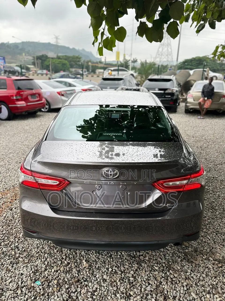 Toyota Camry XLE FWD (2.5L 4cyl 8AM) 2018 Gray