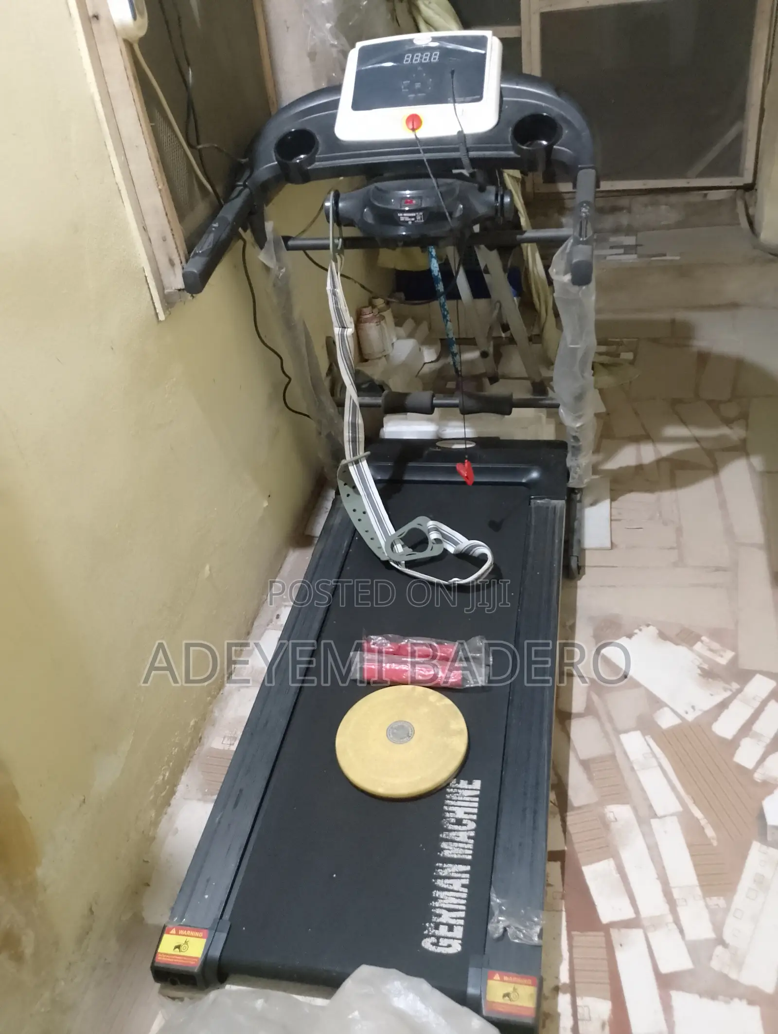German Treadmill Automachine With Massager, Dumbbell And Twister (2hp)
