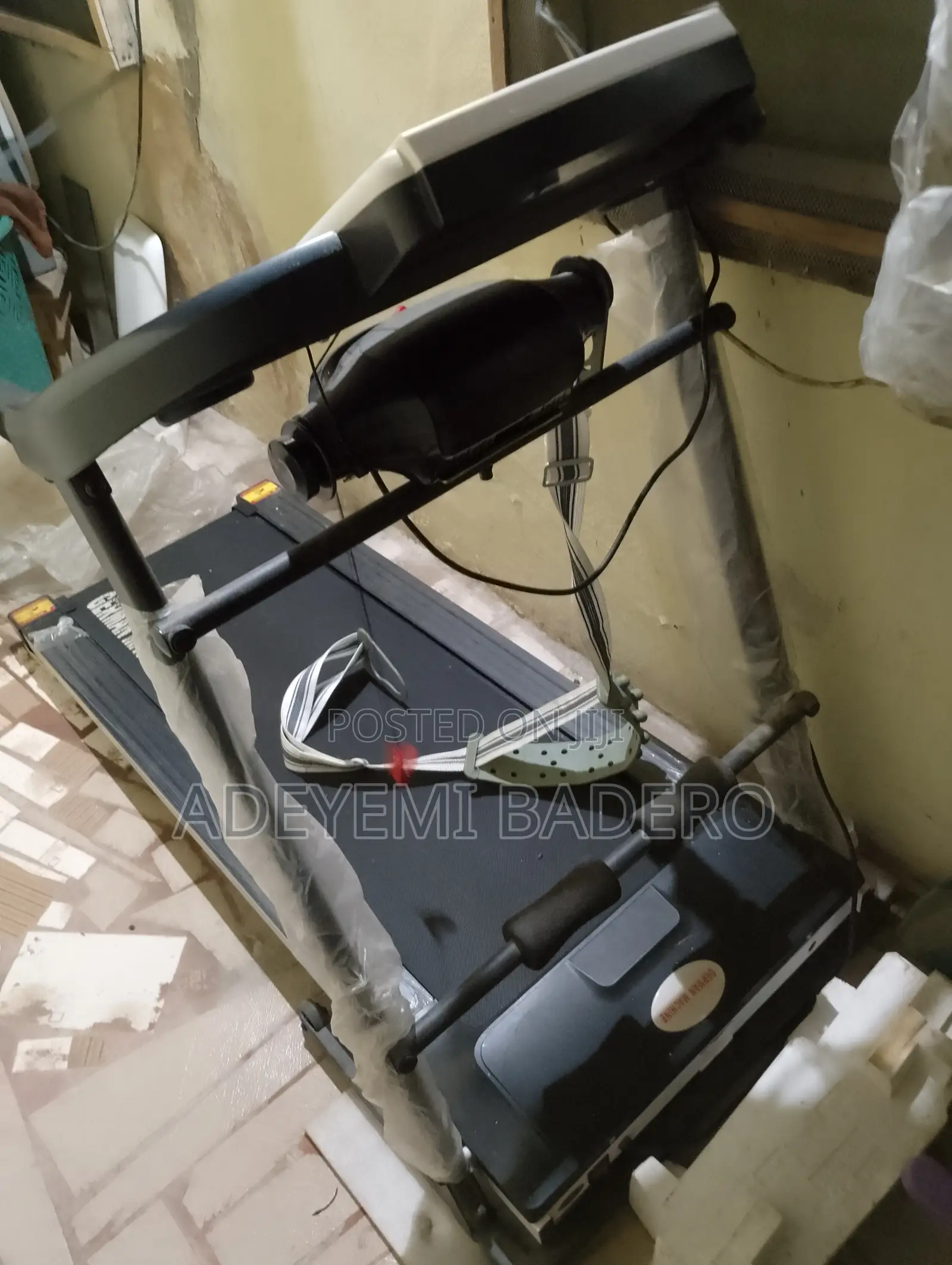 German Treadmill Automachine With Massager, Dumbbell And Twister (2hp)