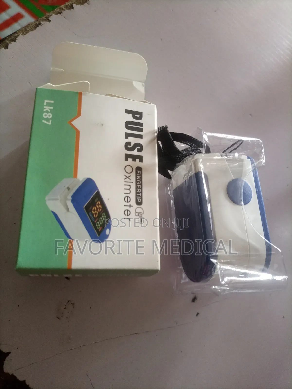 Portable Finger Tip Pulse Oximeter Lk 87
