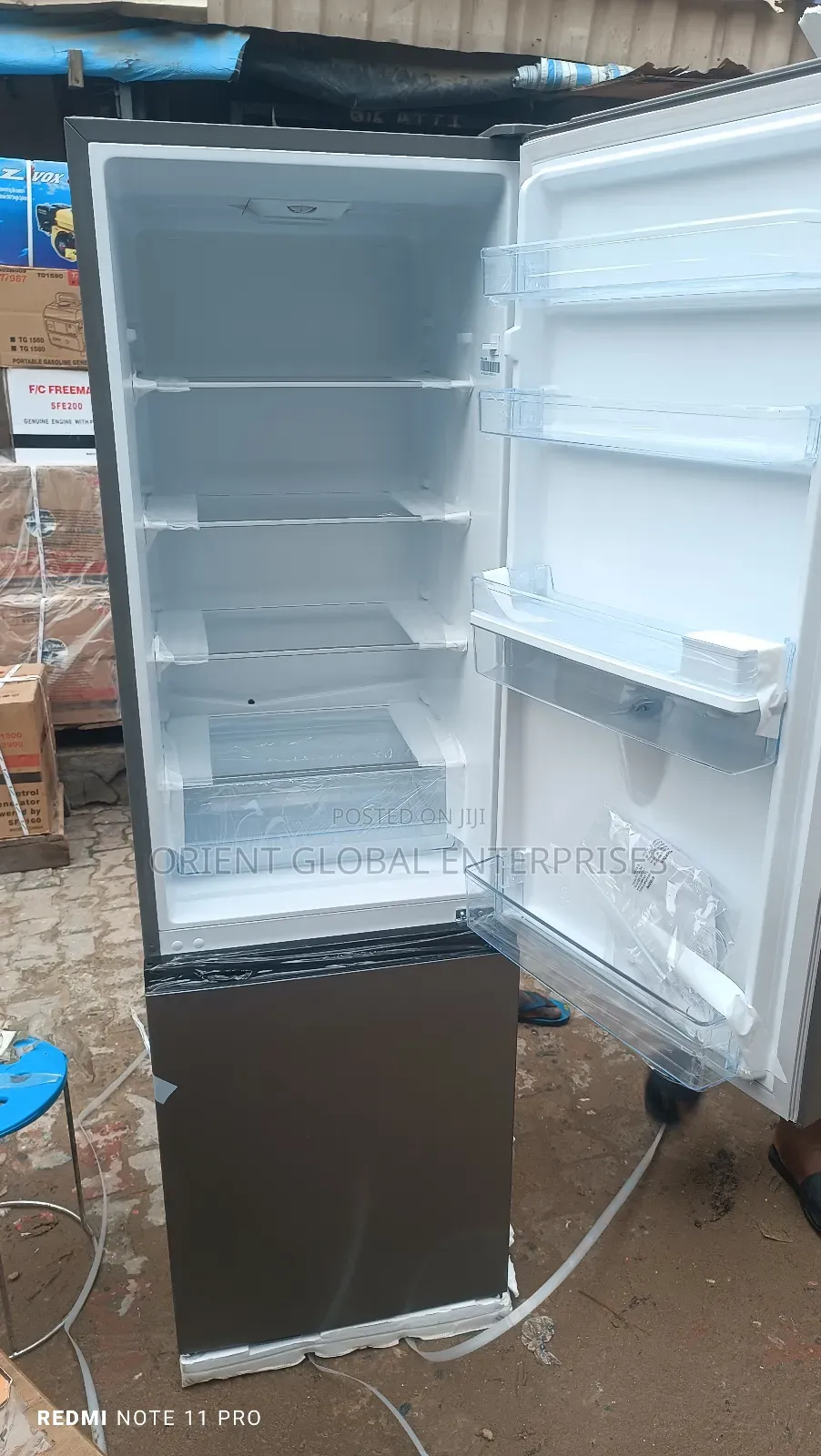Hisense 268l Double Door Dispenser Refrigerator