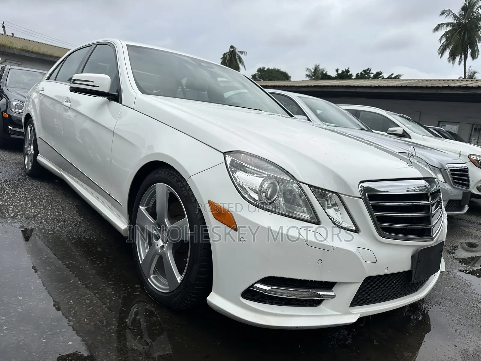 Mercedes-Benz E350 Base 4Matic Sedan AWD (3.5L 6cyl 7A) 2013 White