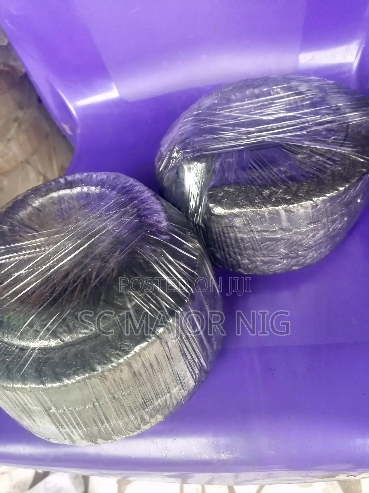 Non Abestos Black Gland Parking 30mm × 1kg (Available in All Sizes)