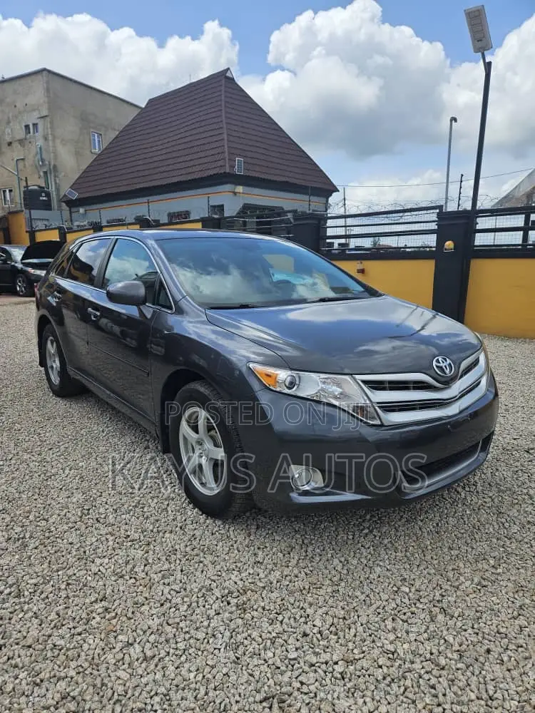 Toyota Venza V6 AWD 2011 Black