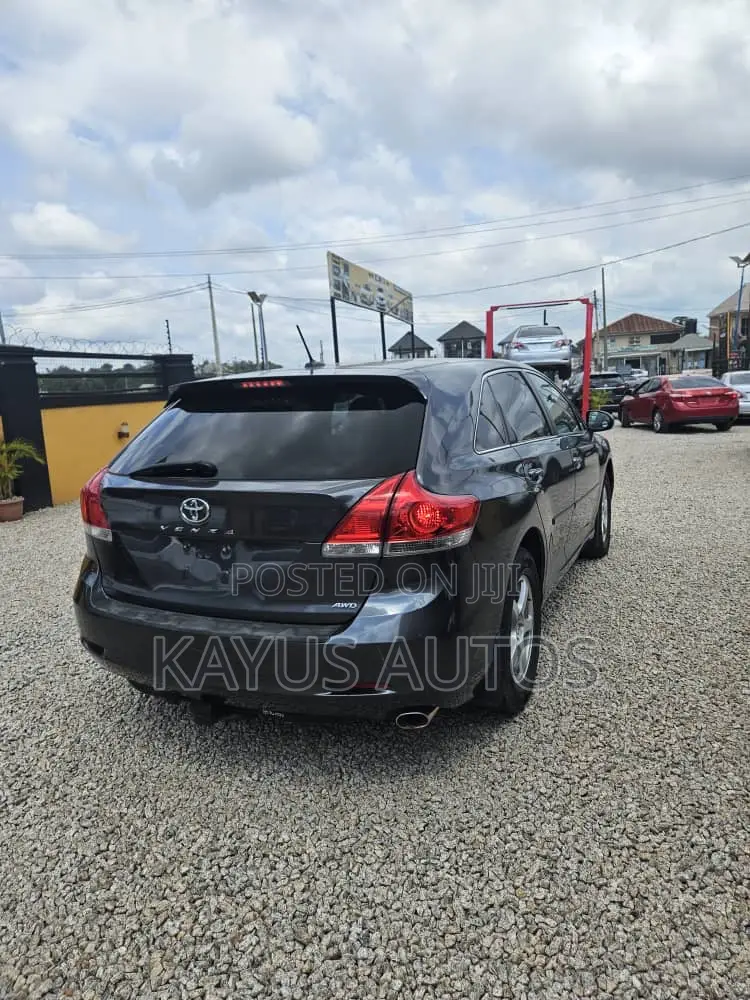 Toyota Venza V6 AWD 2011 Black