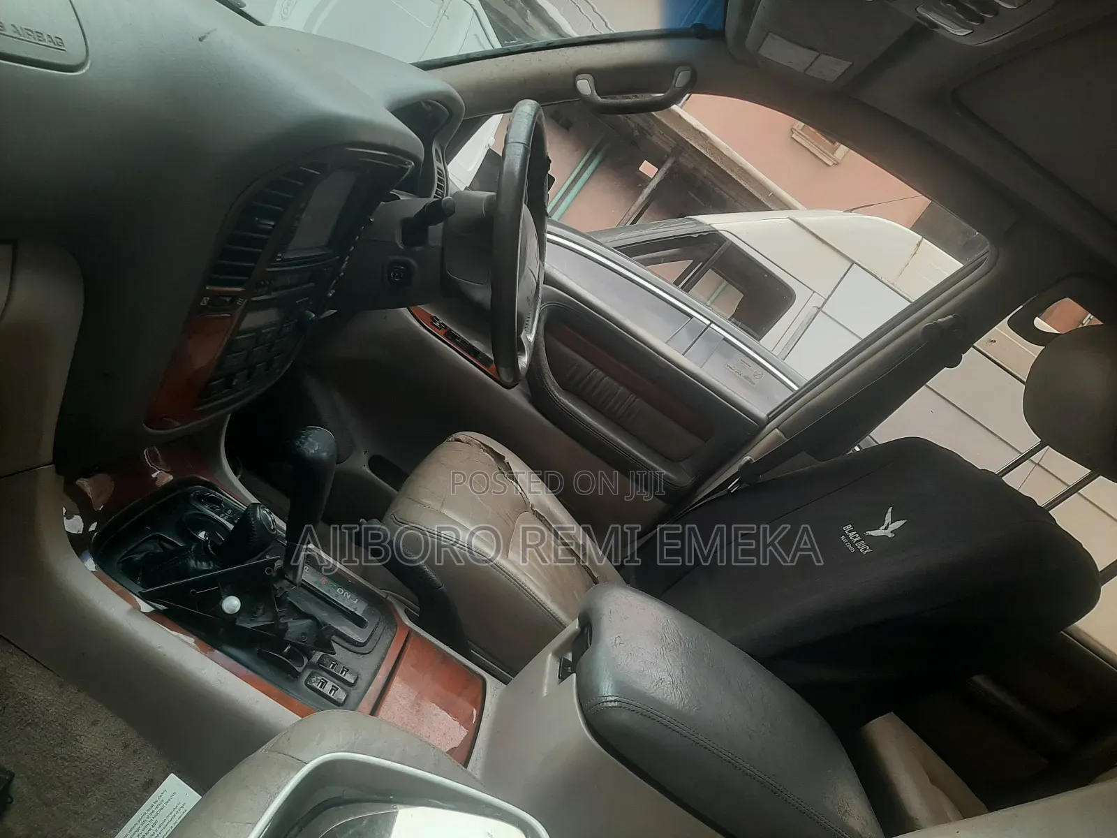 Lexus LX 470 1999 Off white