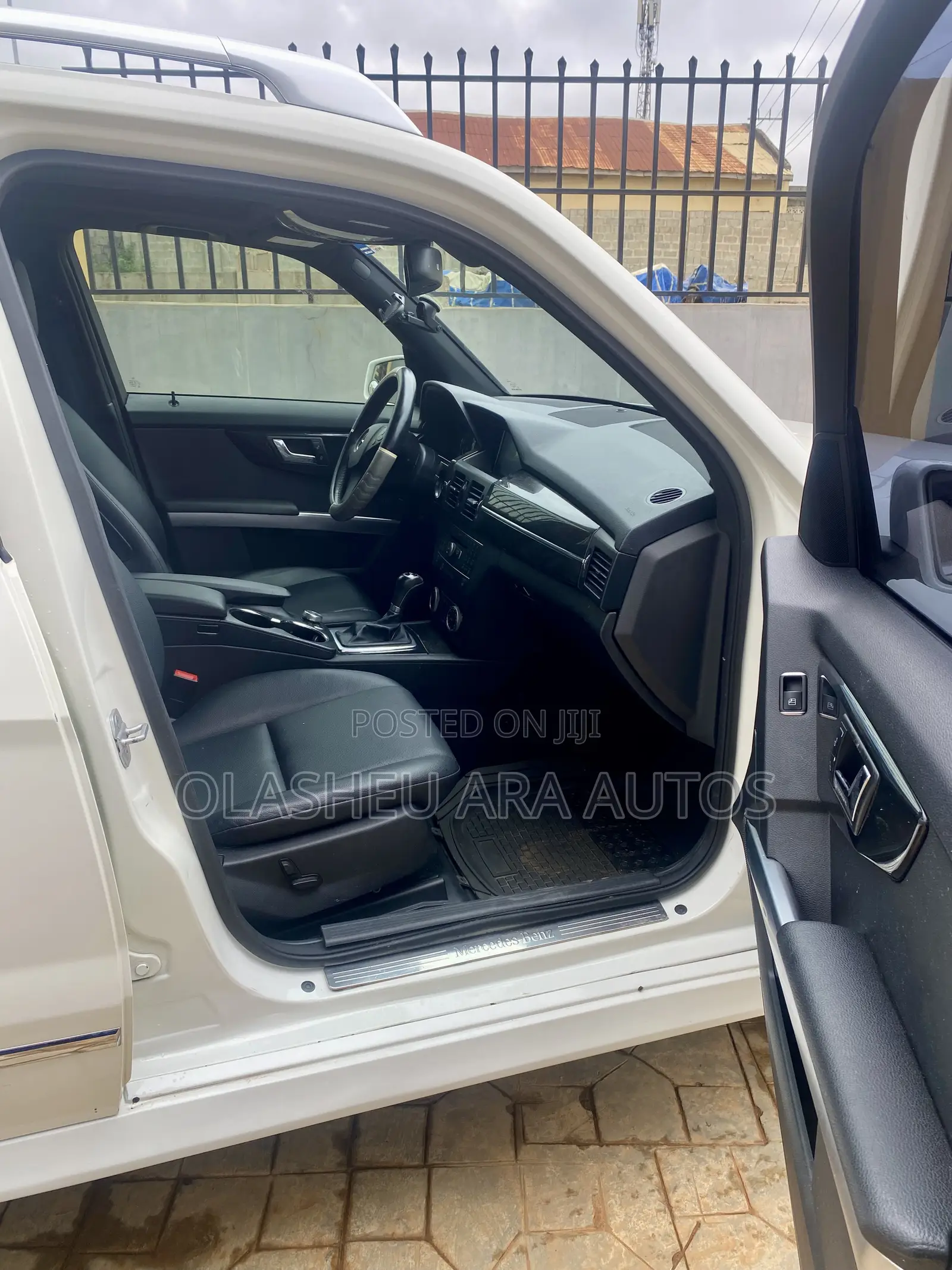 Mercedes-Benz GLK-Class 350 4MATIC 2011 White