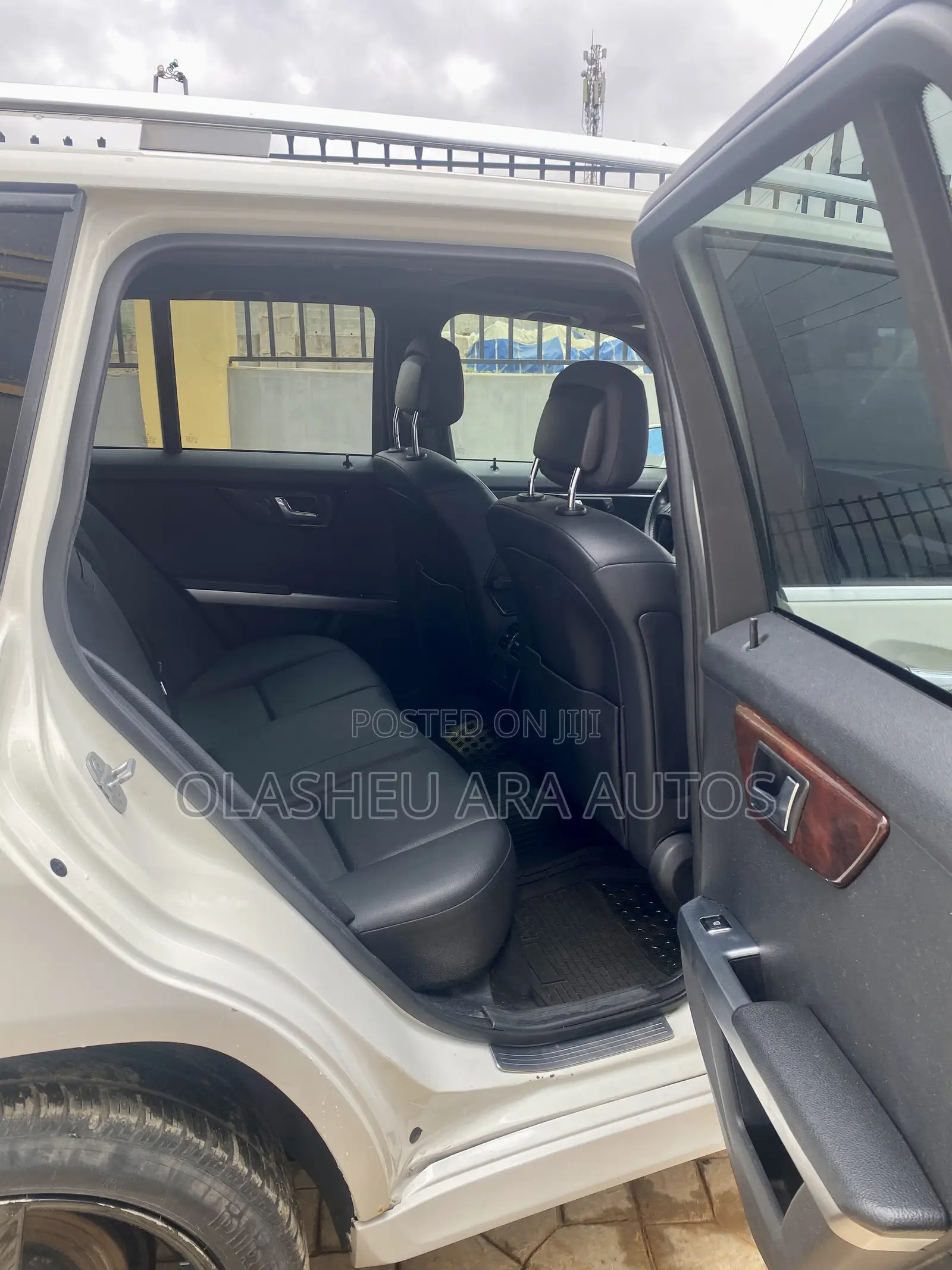 Mercedes-Benz GLK-Class 350 4MATIC 2011 White