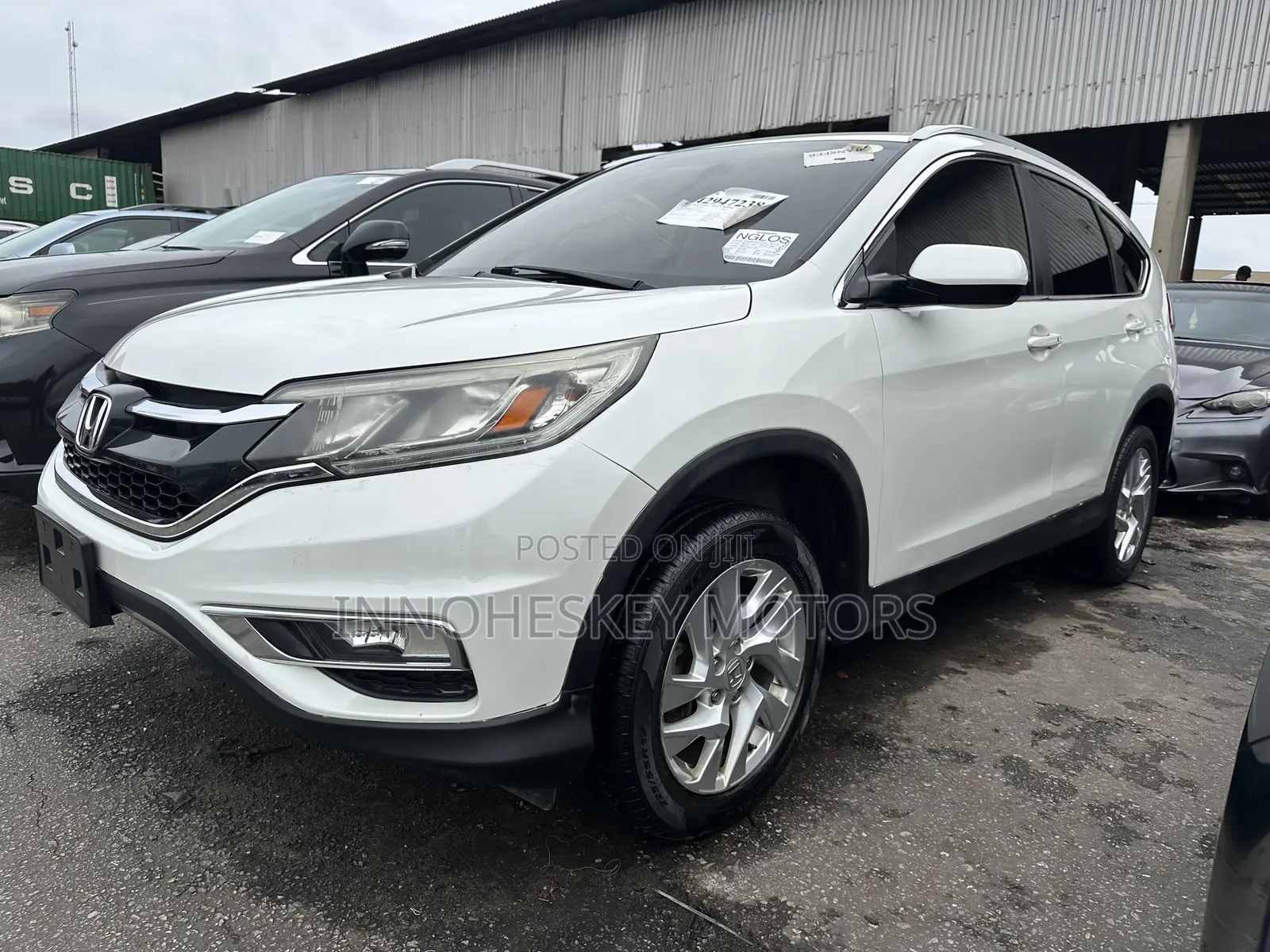 Honda CR-V Touring 4dr SUV AWD (2.4L 4cyl CVT) 2016 White