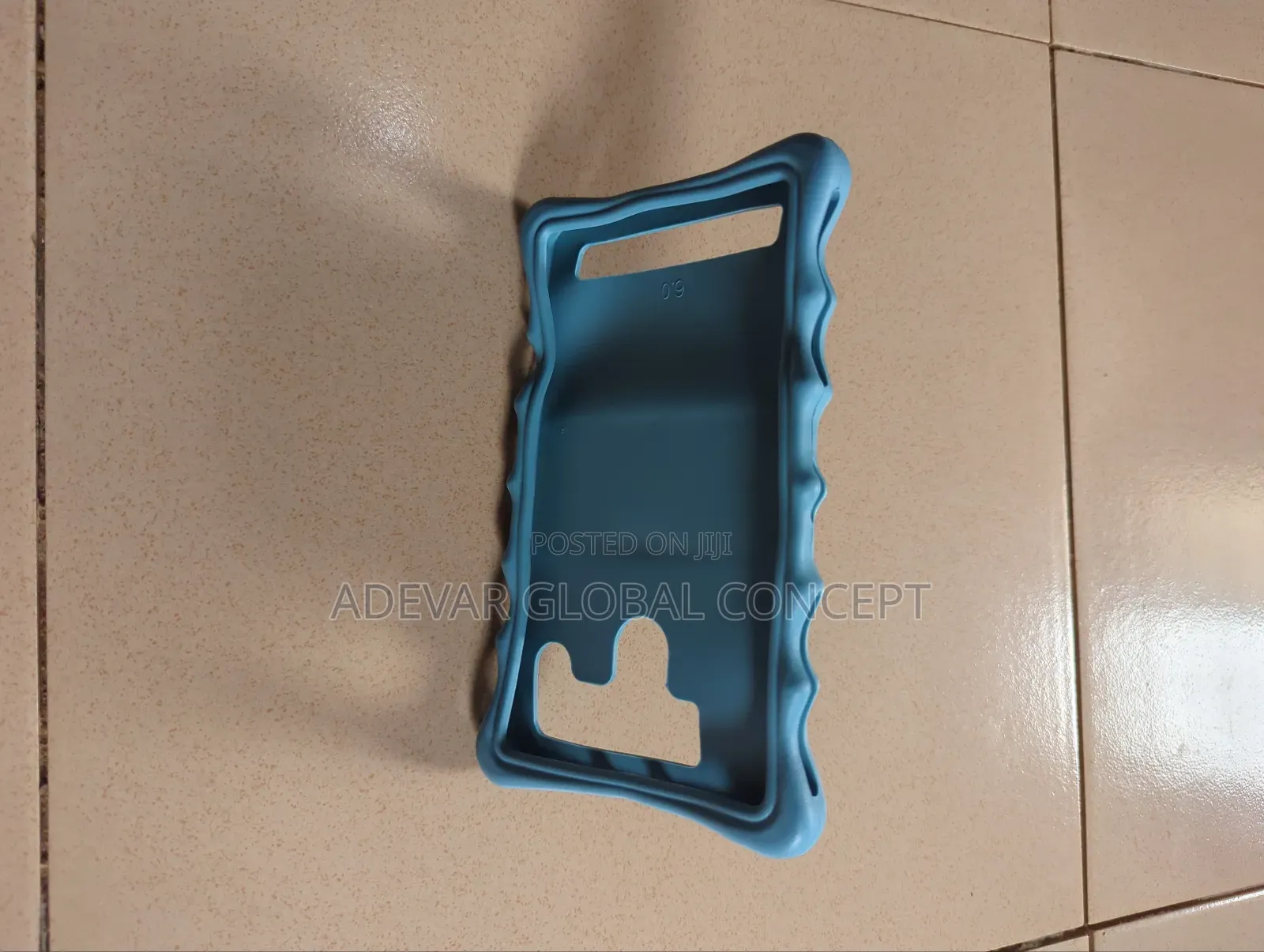 7 Inches Universal Silicone Pouch for Kids Tablets Case Cover + Stand