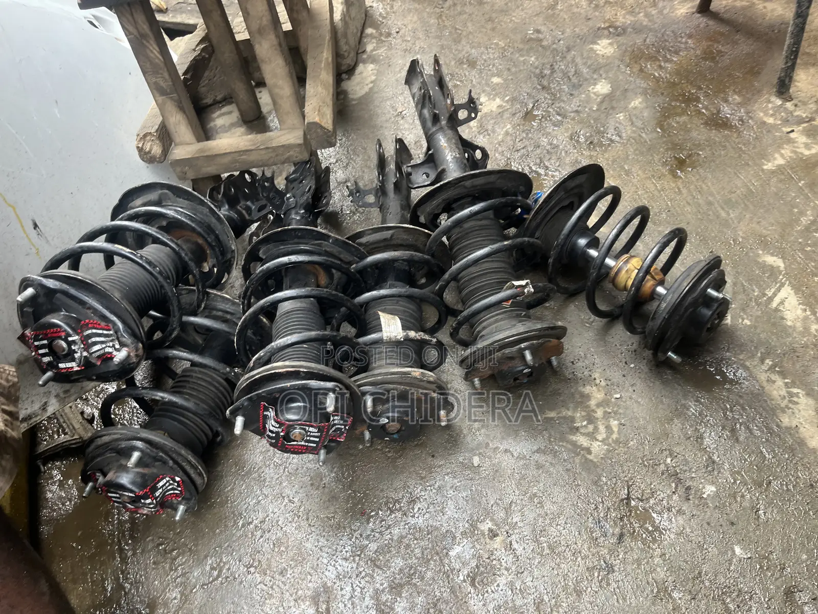 Toyota Highlander 2015 Front Shock (Tokunbo)