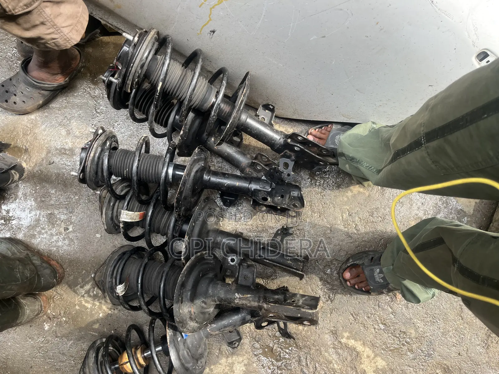 Toyota Highlander 2015 Front Shock (Tokunbo)