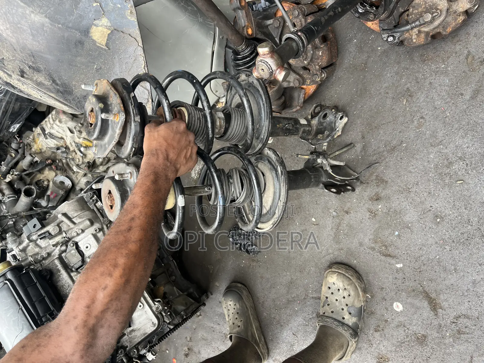 Toyota Sienna 2012 Front Shock (Tokunbo)