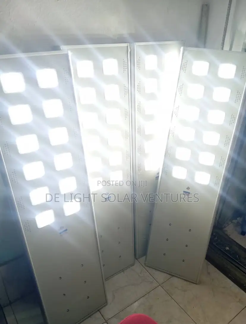 100 Watts Wakatek All In One Solar Street Light 12 Eyes