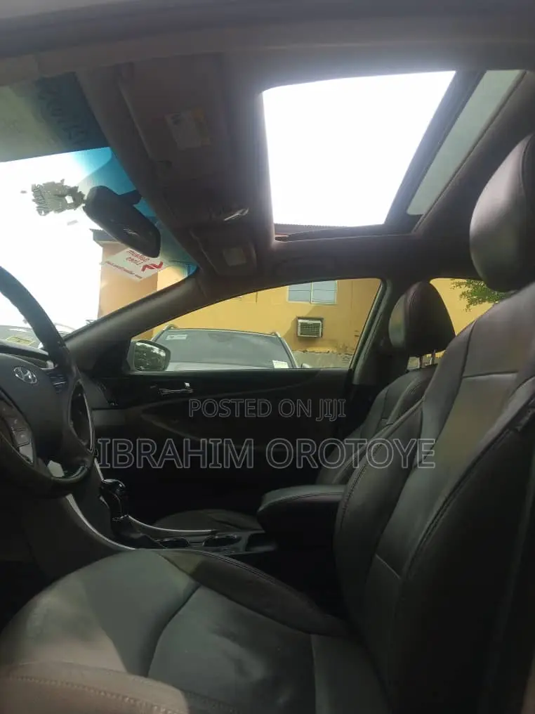 Hyundai Sonata Limited Sedan FWD (2.4L 4cyl 6A) 2012 Blue