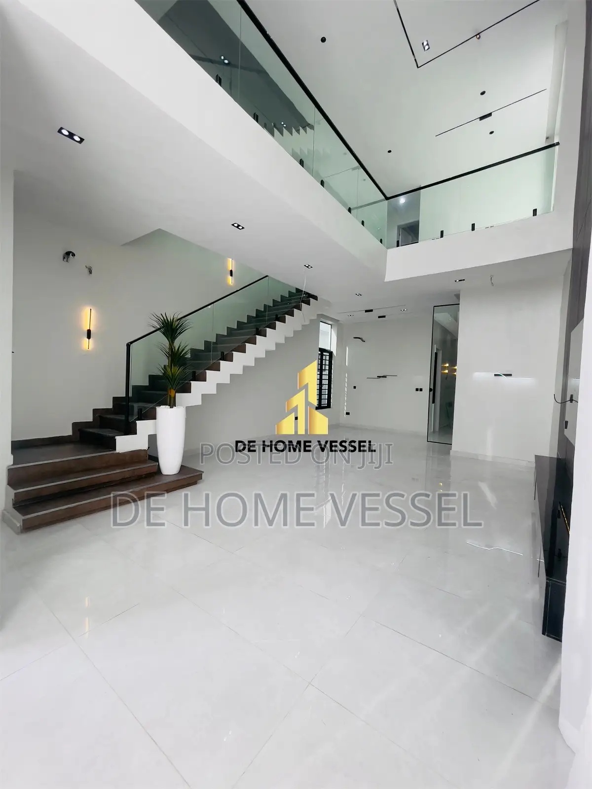 5bdrm Duplex in Lekki for sale