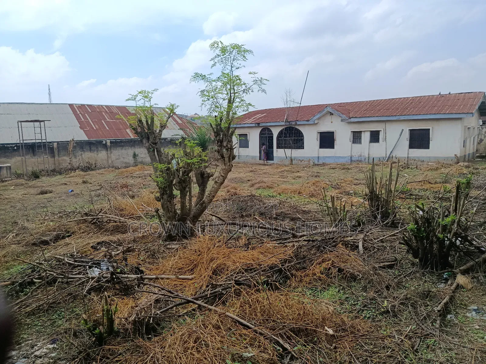 4bdrm Bungalow in Olororo, Ibadan for sale