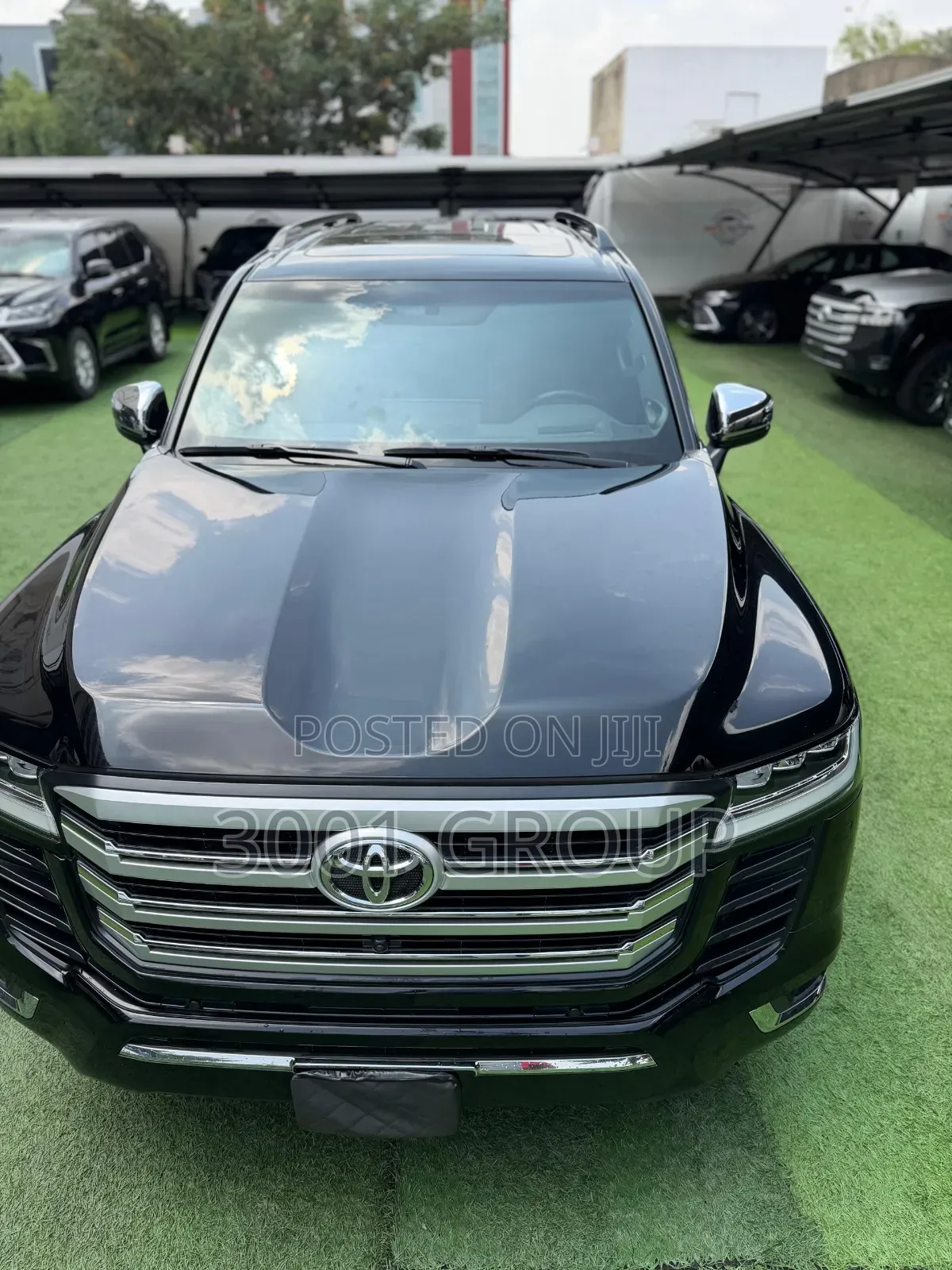 Toyota Land Cruiser LC300 2024 Black