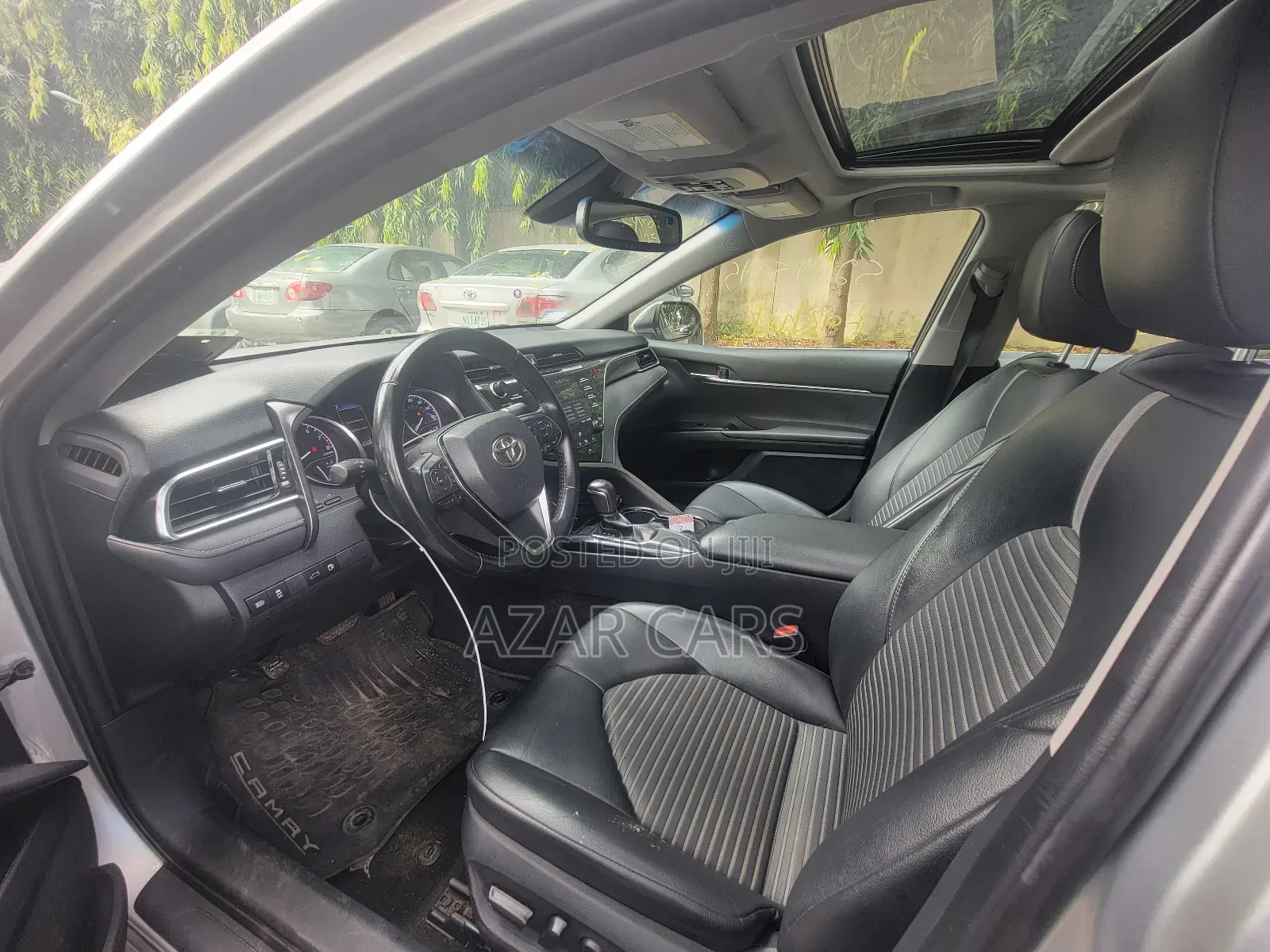 Toyota Camry SE FWD (2.5L 4cyl 8AM) 2018 Gray