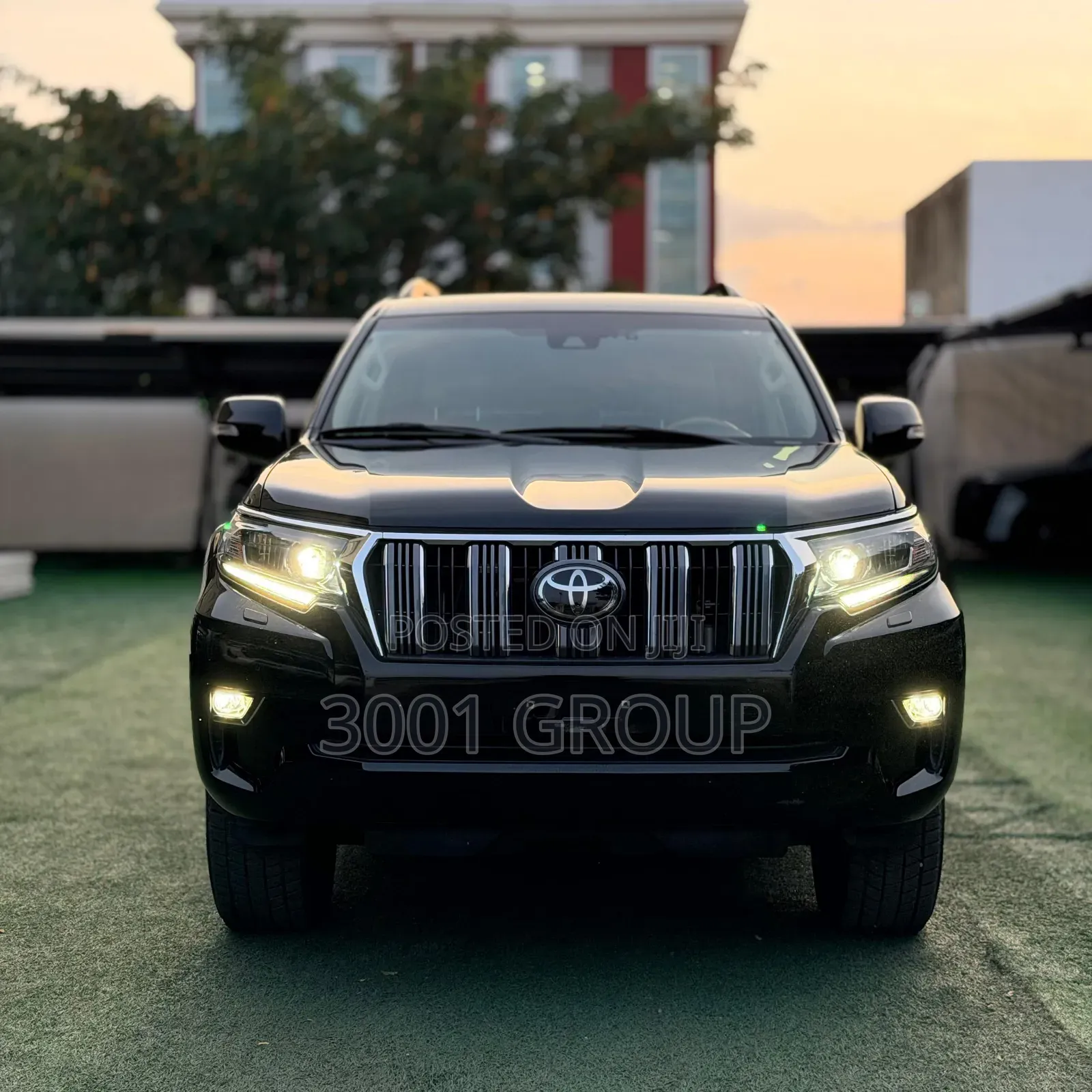 Toyota Land Cruiser Prado 2023 Black