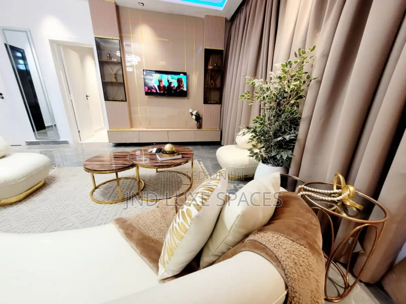 2 Bedroom Fully Furnished Apartment, Parkview Estate.
