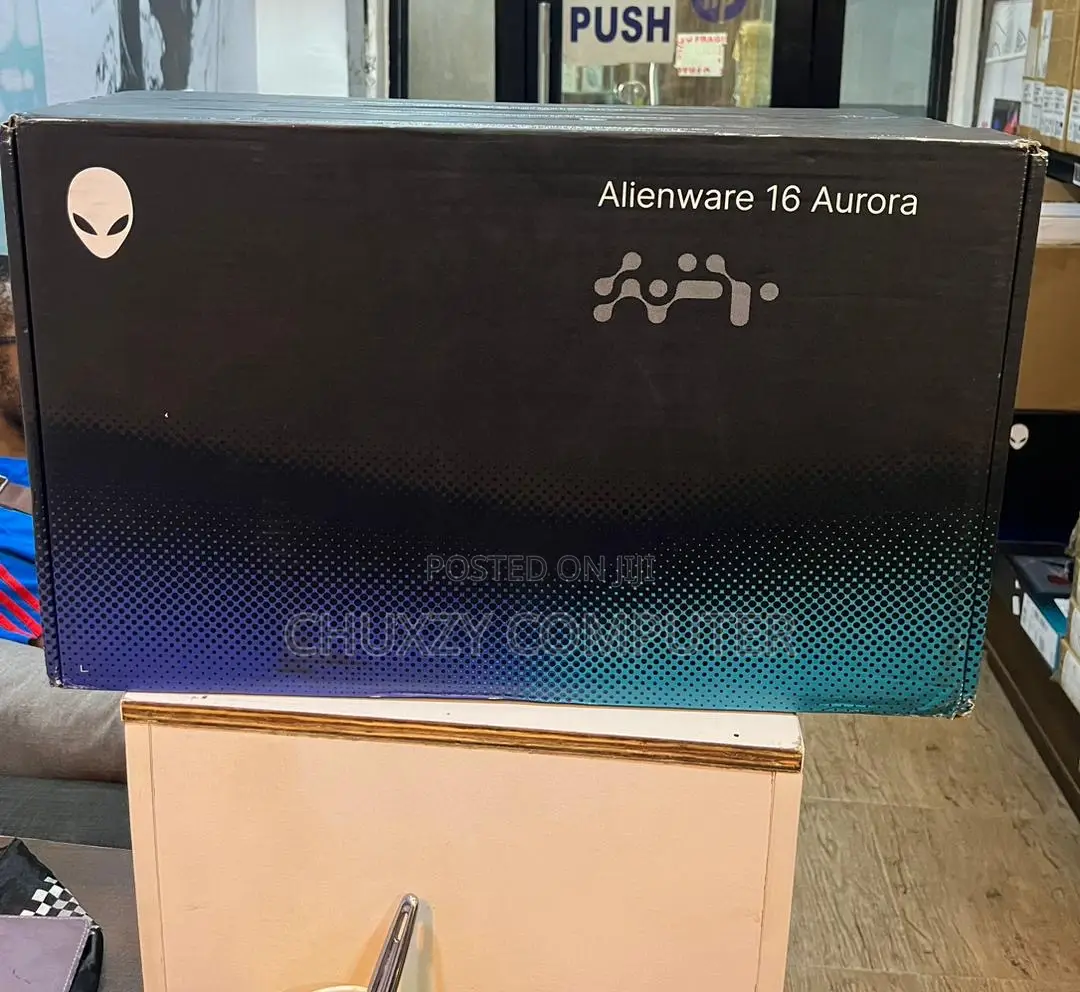 New Laptop Dell Alienware 16 Aurora 32GB Intel Core I7 SSD 1T