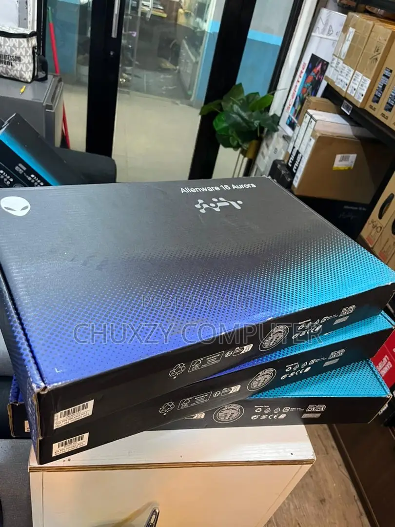 New Laptop Dell Alienware 16 Aurora 32GB Intel Core I7 SSD 1T