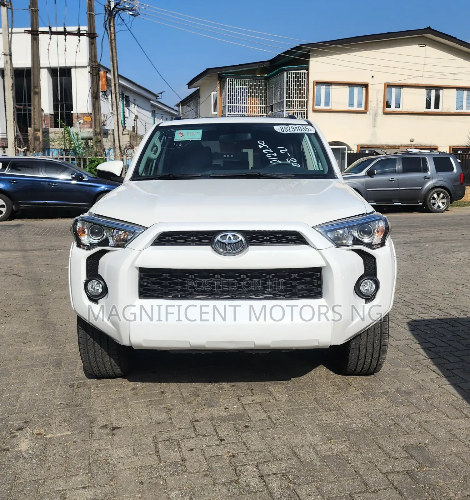 Toyota 4-Runner SR5 4x2 2019 White