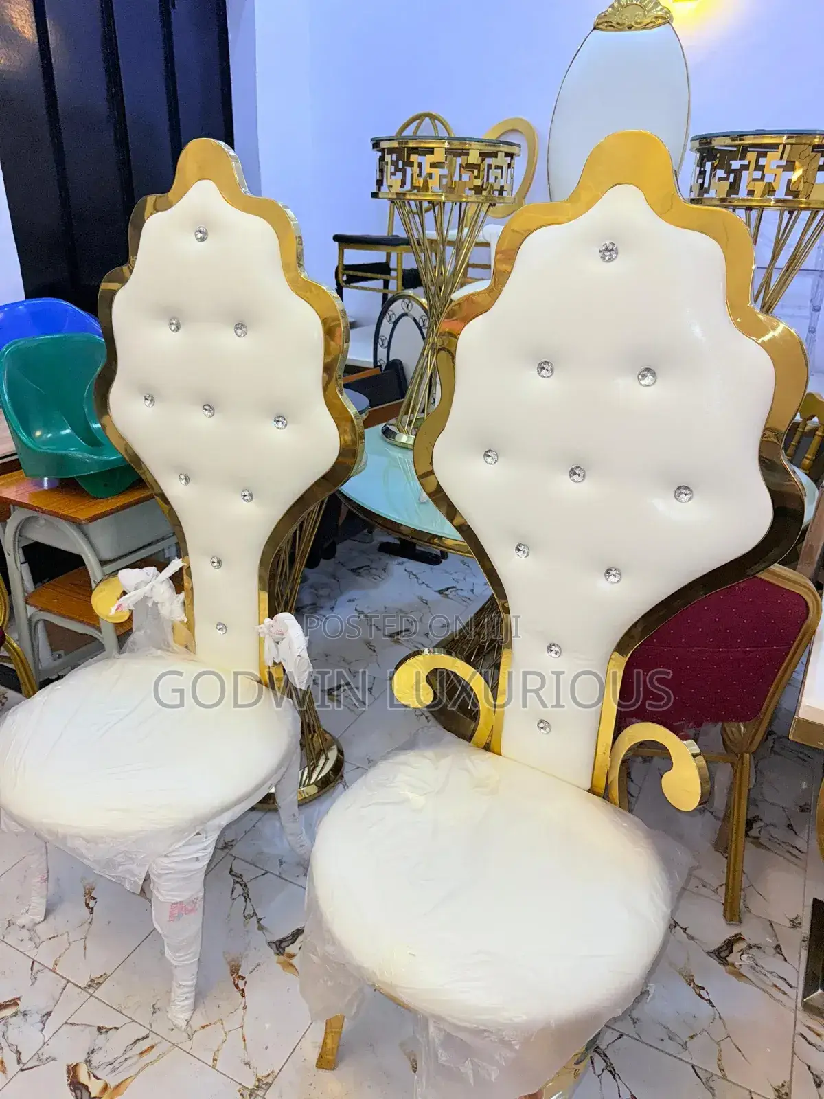 Executive King Chair With Arms