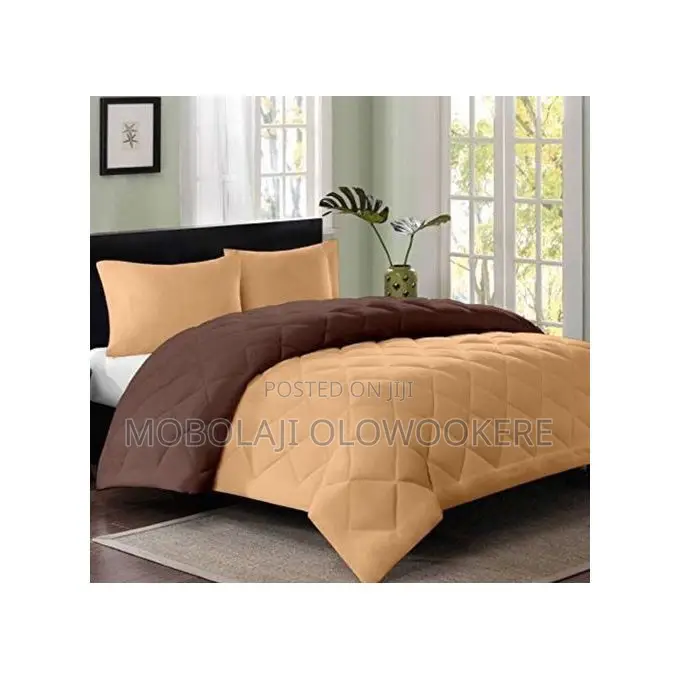 Double Sided Set of Duvet Bedsheet and 4 Pillowcasess