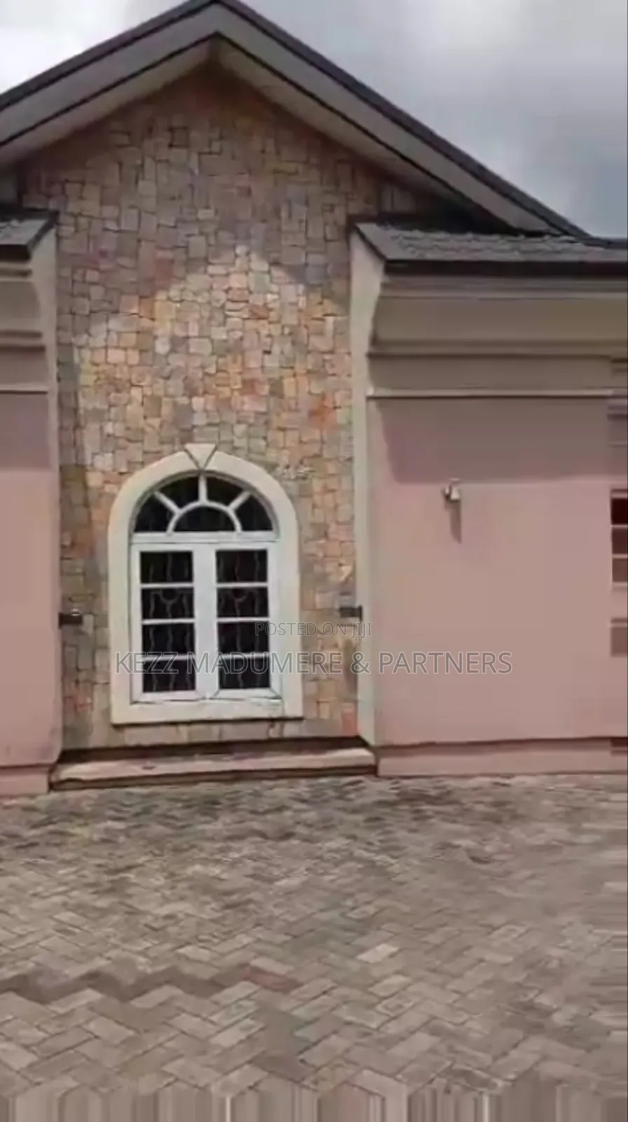 4bdrm Bungalow in Farm Road, Ada for rent