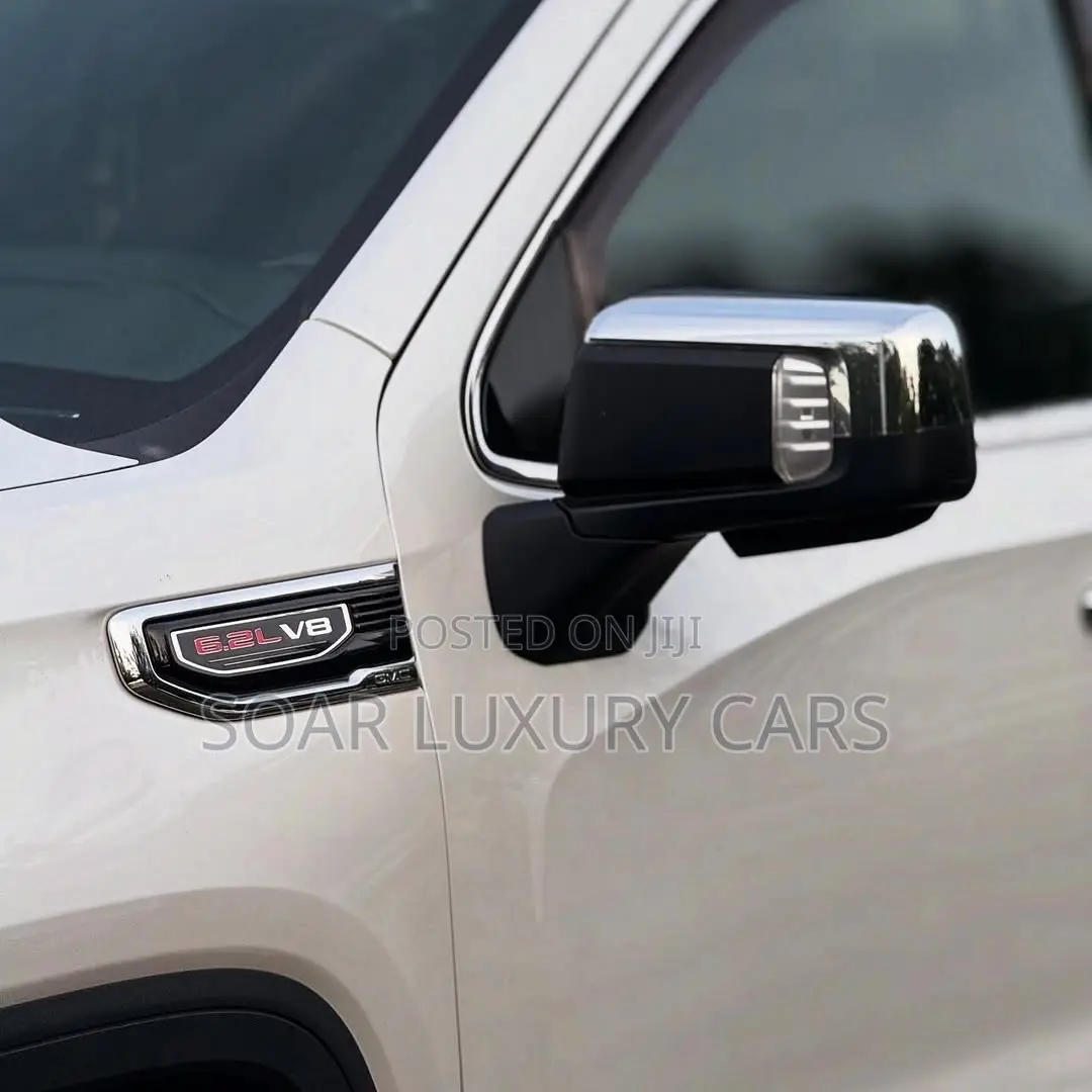 GMC Sierra 2021 White