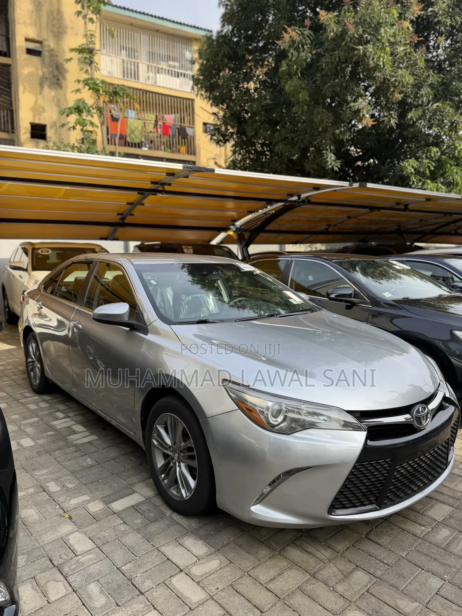 Toyota Camry 2016 Silver