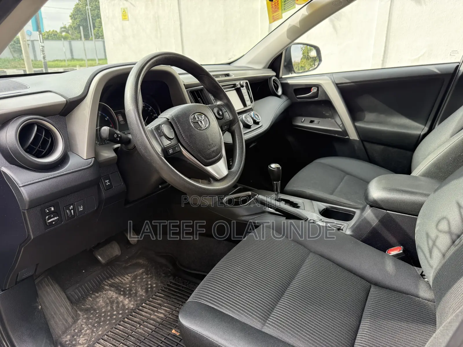 Toyota RAV4 LE AWD (2.5L 4cyl 6A) 2017 Black