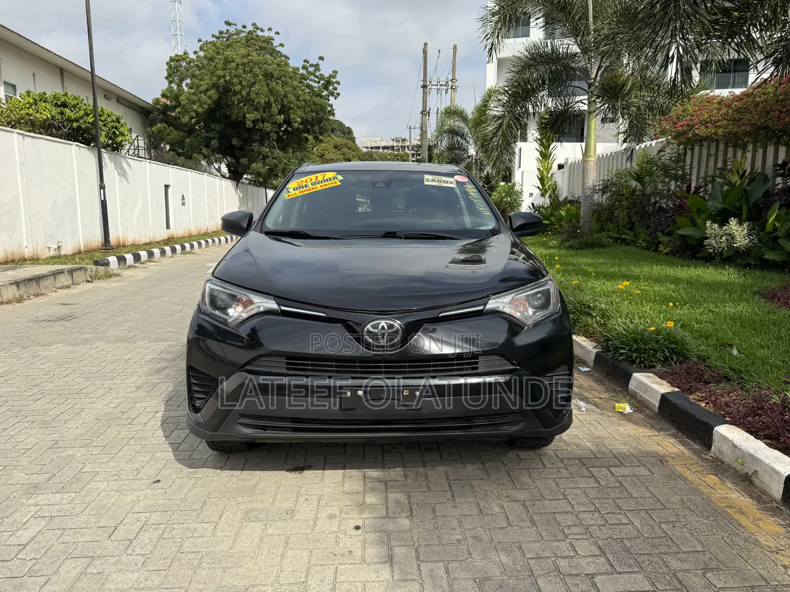 Toyota RAV4 LE AWD (2.5L 4cyl 6A) 2017 Black
